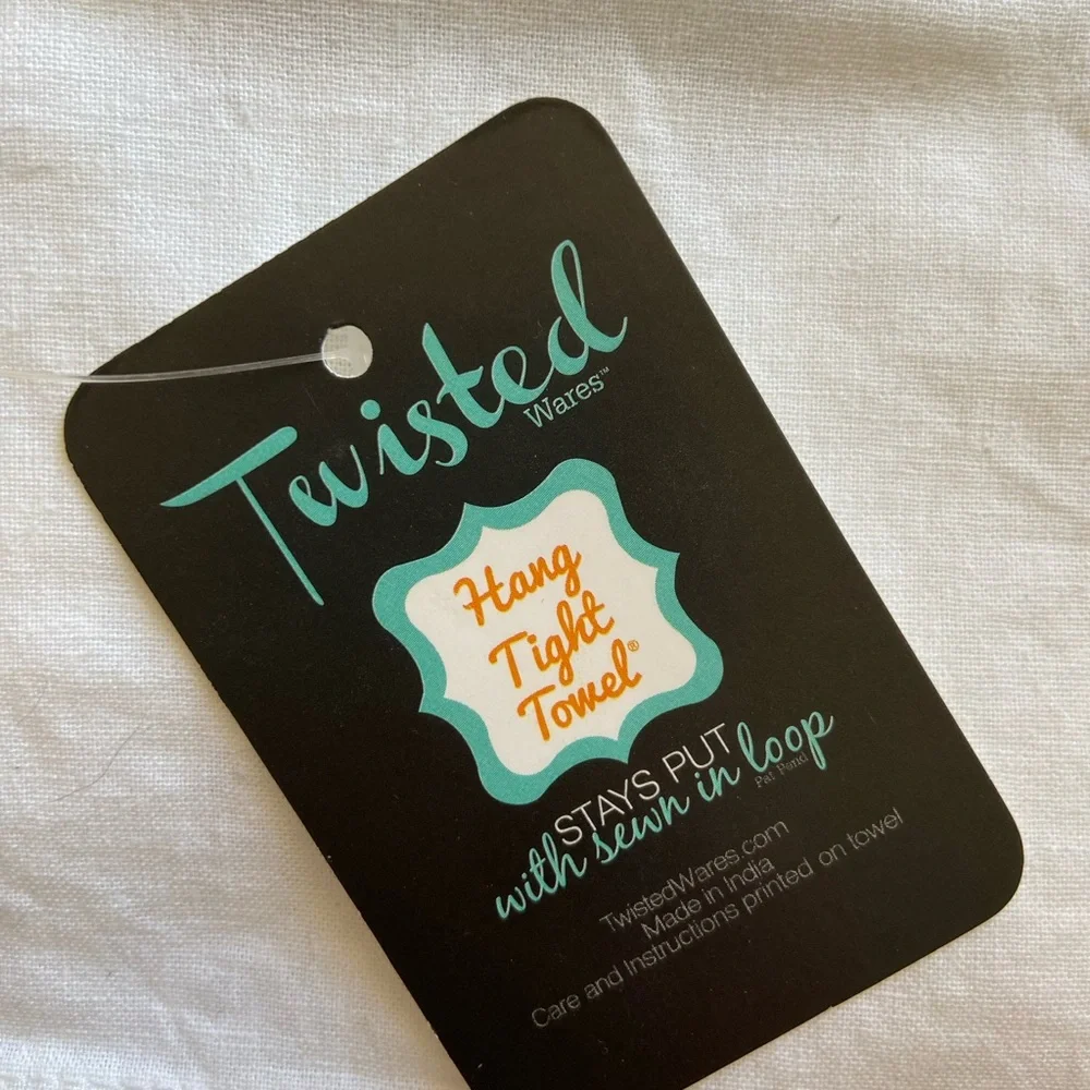 NWT Twisted Wares Hang Tight Towel Who Cut One Cake Kitchen Linen Towel White